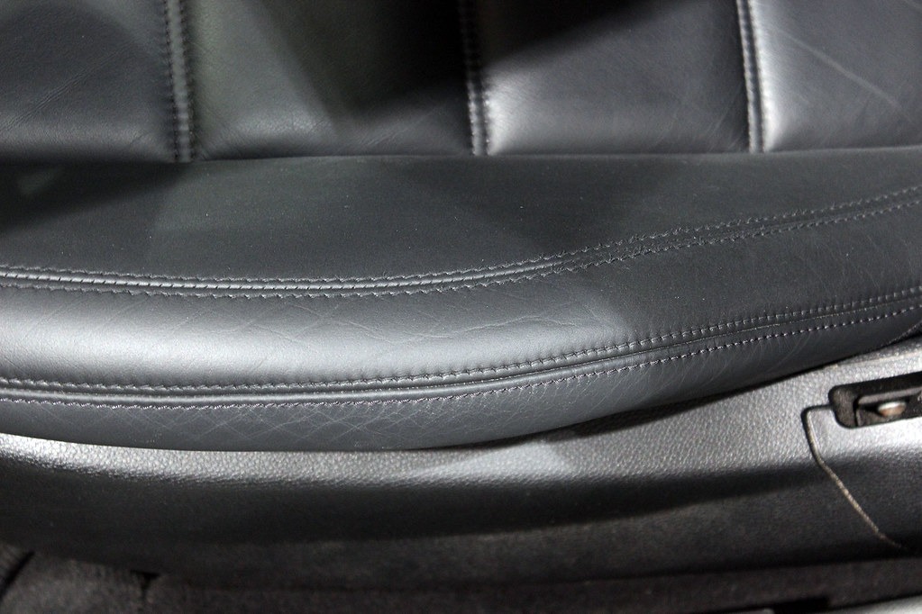 Réfection cuir Mercedes C63 AMG ByFab Lyon