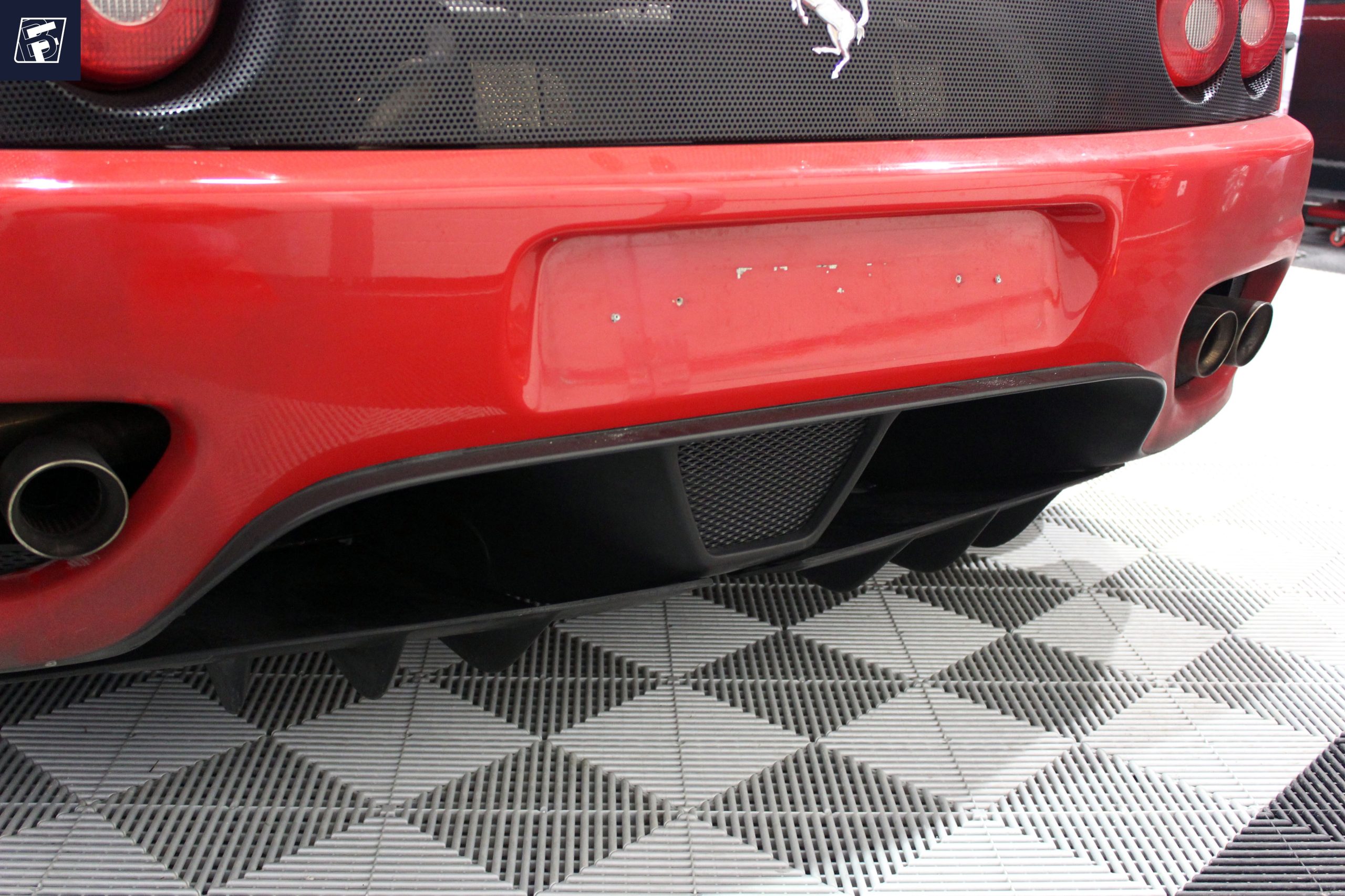 Ferrari 360 Modena Rosso Corsa detailing ByFab Lyon 4